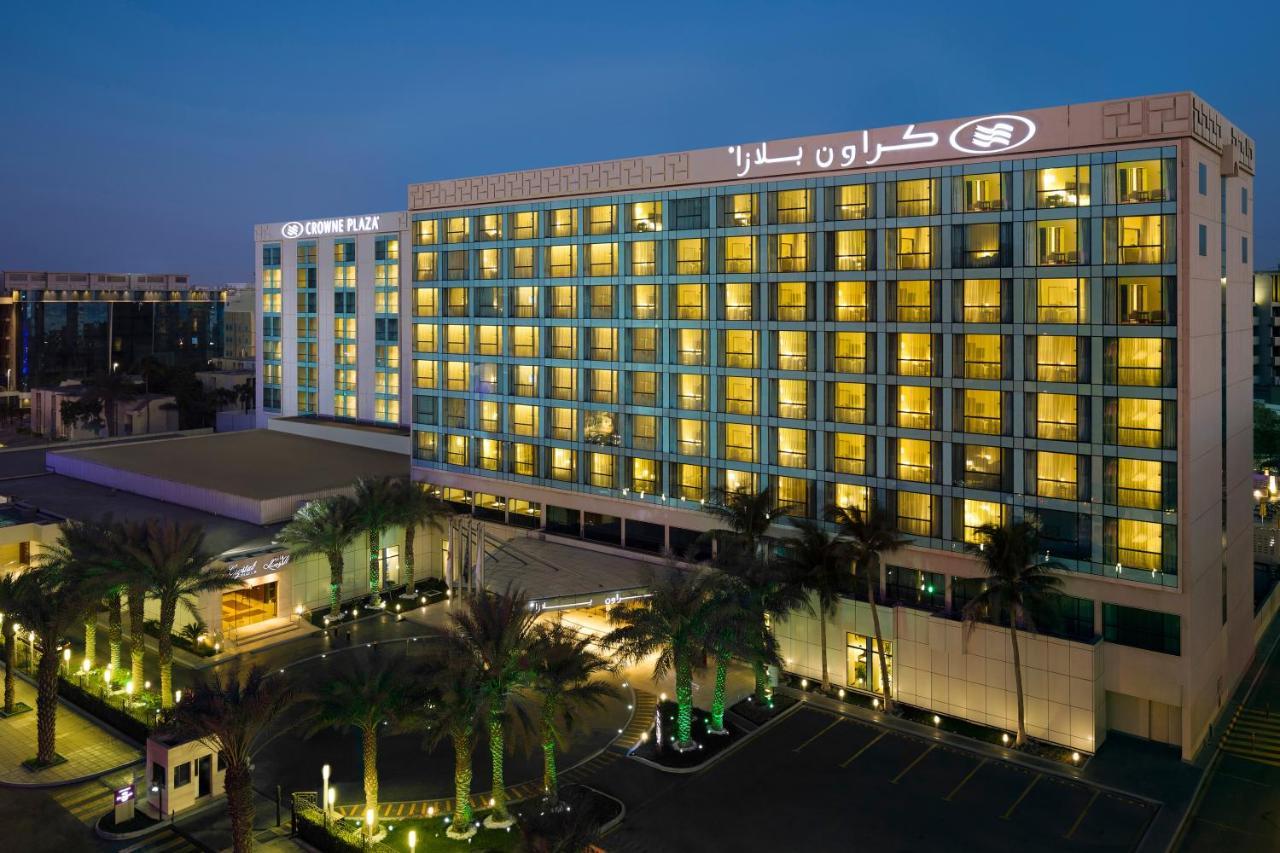 מלון Crowne Plaza Jeddah By Ihg מראה חיצוני תמונה Crowne Plaza Hotel, Sharjah